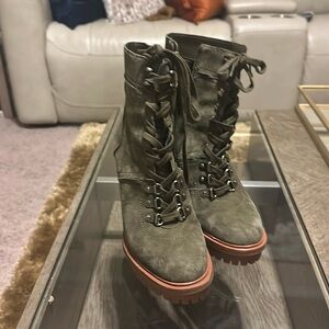 Vince Camuto Embrelia